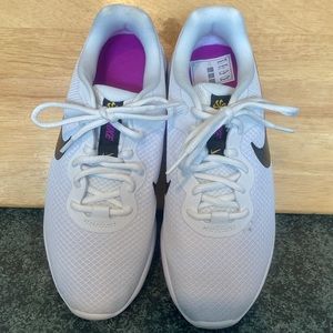 Nike Running Shoes -NWOT Women’s size 8 White Black Swoosh Purple soles & insert